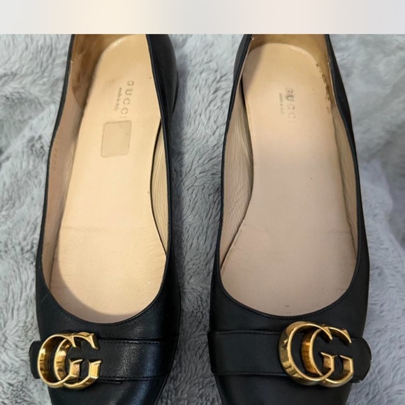 Gucci Shoes - Gucci Black Leather Flats with Gold Logo